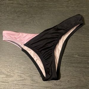 Victoria’s Secret Bikini Bottoms - SIZE: XS